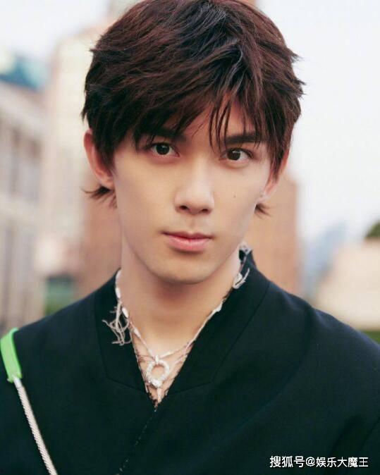 吴磊圈内人爆料,明星背后的真实生活  第3张