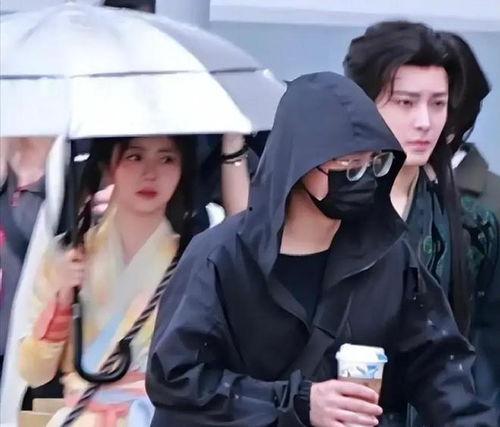 娱乐最新吃瓜爆料视频,揭秘明星幕后真相,吃瓜群众速来围观! 第1张 娱乐最新吃瓜爆料视频,揭秘明星幕后真相,吃瓜群众速来围观! 第1张